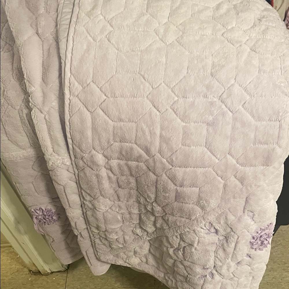 Lavender Quilted Bedding Set